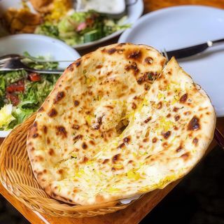 Garlic Cheese Naan