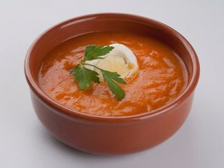 Sopa de Tomate e Cebola c/Ovo