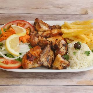 Meio Frango Assado com Arroz e Salada