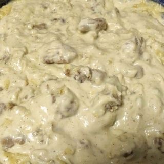 Bifinhos de peru com cogumelos e natas