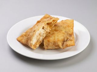 Pastel de Frango com Catupiri