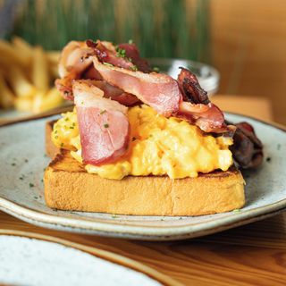Ovos Mexidos com Bacon