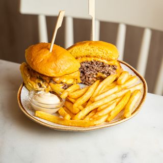 Double Cheeseburger