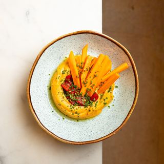 Húmus de Pimento Piquillo Assado e Cebolinho