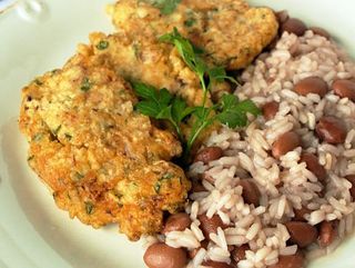 Pataniscas de Bacalhau com Arroz