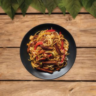 Noodles de Arroz com Vaca
