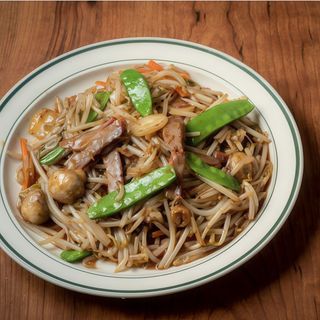 25 - Chop Suey Salteado