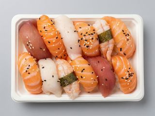 02 - Nigiri Misto (12 Peças)