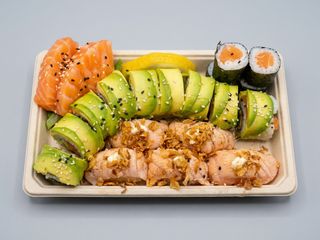 25 - Dragão Gambás + sashimi (24 peças)