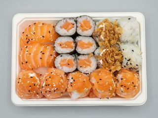 003 - Sushi Misto (16 peças)