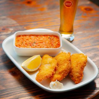 Filete de Peixe com arroz de tomate