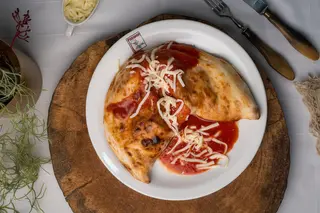 Calzone Tropical