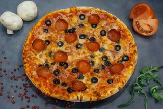 Pizza Caprichosa Familiar & Pão de alho