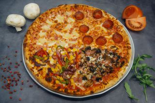 Pizza 4 Estações - Média