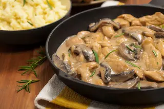Bife com Natas e Cogumelos