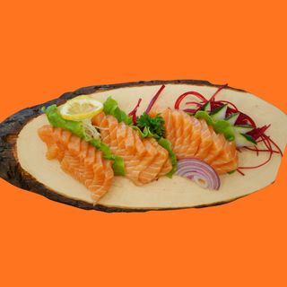 U22. Sashimi de Salmão