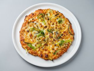 128. Pizza Vegetariana Média