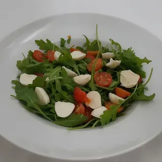 Salada Mista com Rucola e Mozzarella