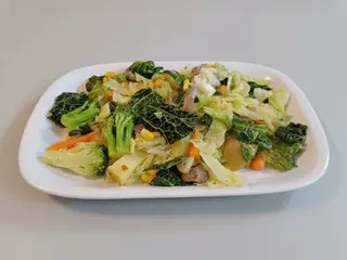 Legumes Salteados com Fetuccine
