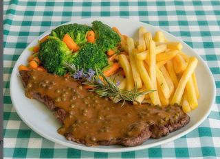 95. Carne al pepe verde