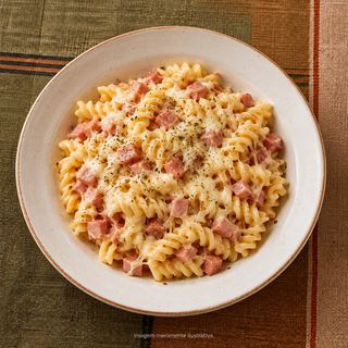 Menu Infantil Massa de Fiambre