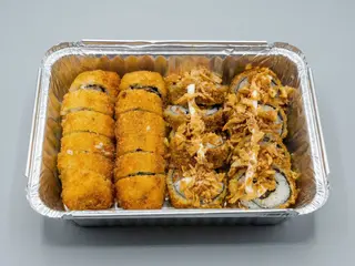 SS10. 20 Peças combinadas Sushi frito