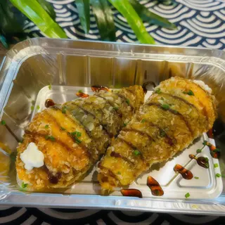 2 Temaki Frito de salmão e queijo Philadelphia 