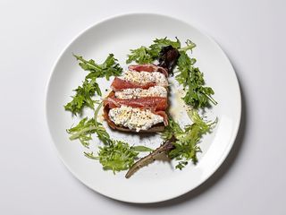 Bruchetta de Presunto e Ricotta