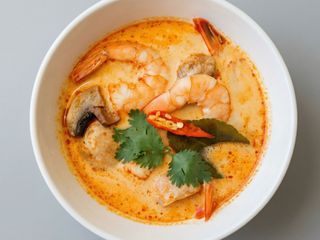 9. Tom-yam-kung