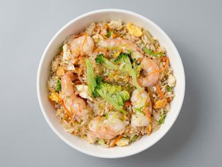 Arroz chau-chau com gamba