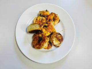 03 pão com azeitona tomate no queijo 10 unidades 