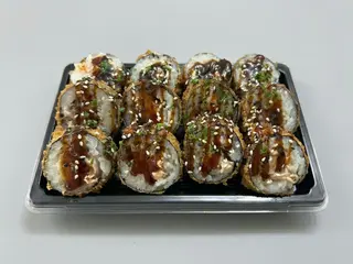 A 23 - futomaki Frito com Salmão - Caixa com 12 Peças