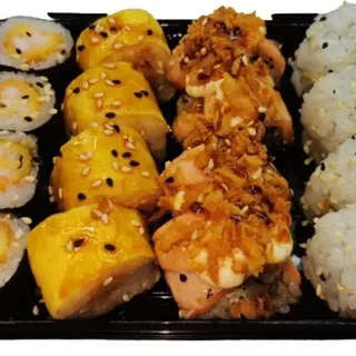 68. Sushi Combinado