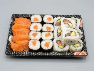 A23 - Sashimi + Maki + California
