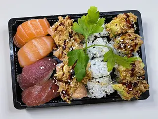 64 - Sushi Combinado