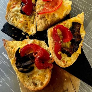 Pão de Alho com Cogumelos 