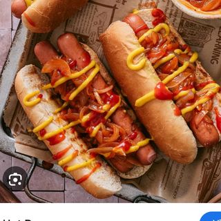 8 Cachorros quentes com batata + Bebida grande