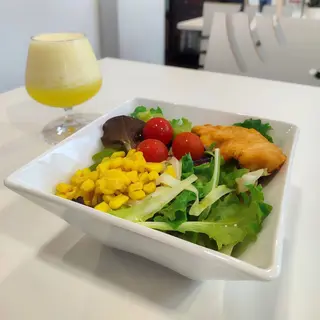 Q+ Salada