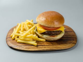 Hambúrguer com Queijo