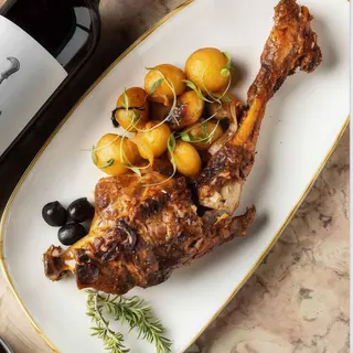 Perna de Cabrito assado no nosso Forno a Lenha