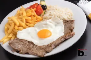 Bitoque à Portuguesa