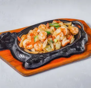 Gambas com Alhos na Chapa Quente 