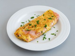 Omelete de Fiambre e Batatas Fritas