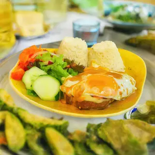 Naco do Lombo à Portuguesa