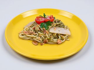 Espaguete Al Pesto