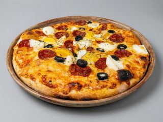 Pizza Portuguesa Média