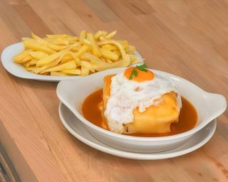 Salsicha especial com Ovo e Batata