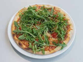 Pizza Rúcula e Tomate seco