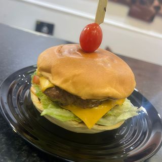 Hambúrguer Simples com Salada