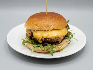 Hambúrguer com Queijo